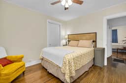 Maxwell 102 Cotton District, Parking, Pet-Friendly - Image 3