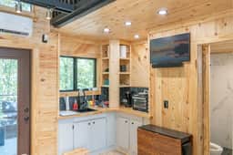 Birdhouse, Maben Venues, 14 mi to MSU - Image 5