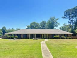 Clardy Main House | 4BR Family & Work Stay - Image 3