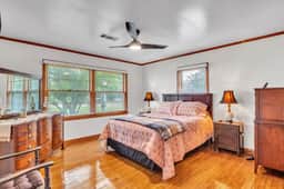 Cushman Ct, 2BR, Walk to dining / shopping - Image 2