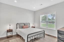 Green Light Retreat, 2BR, Columbus - Image 4