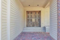 Mr. B’s Home, Pool Table, 1 Mi to Old Waverly - Image 5