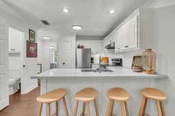 Santa Anita Furlong, Downtown MSU, 2BR - Image 4