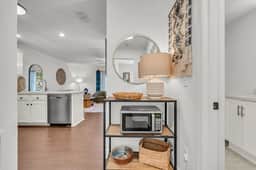 Santa Anita Furlong, Downtown MSU, 2BR - Image 5