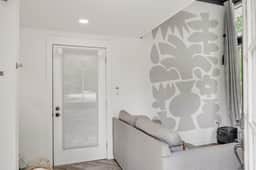 Stoneside, 2 Mi to MSU, Tiny Home w/ Deck - Image 4