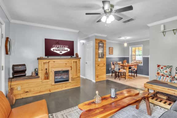Hickory Hollow, Cozy 3BR, Serene - Image 1