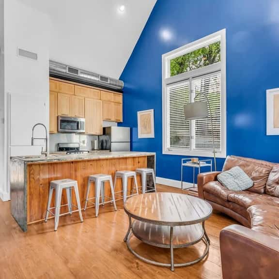 Bulldog Grand Chalet, Cotton District Location! - Image 1