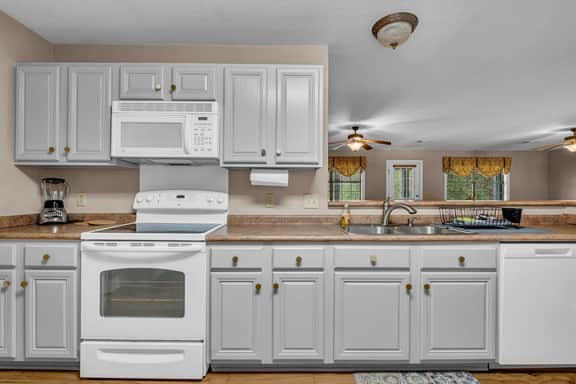 Downtown Access | Stylish | Family Space - Image 4