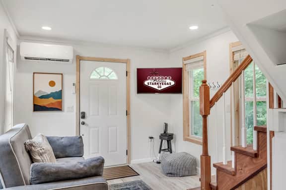 Chapel, Peaceful Tiny Home, 2 mi to MSU - Image 4