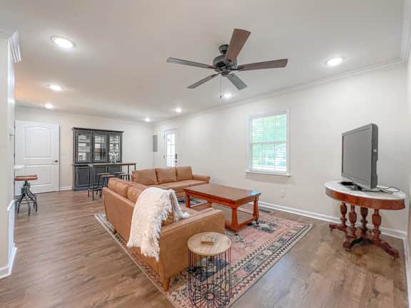 Hometown Hideaway, Walk to Main St, Starkville - Image 5