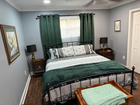 Stark Vegas DawgDaze, 4 BR Near MSU, Go Dawgs! - Image 2