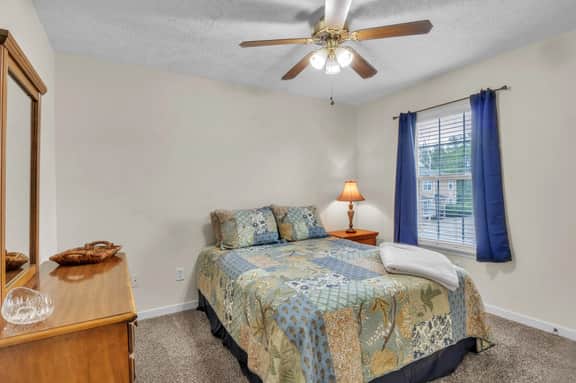 Starr Living, MSU and Oby's, Quiet 3BR Townhome - Image 5