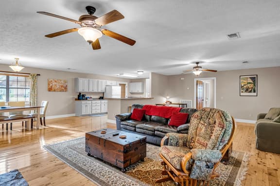 Downtown Access | Stylish | Family Space - Image 1