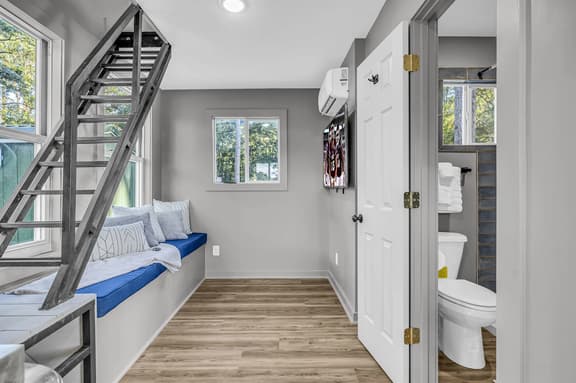 Delta Dreams, Starkville, Tiny Luxury - Image 1