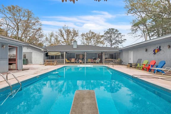 Family House, Pool, Nostalgic, BIG home - Image 1